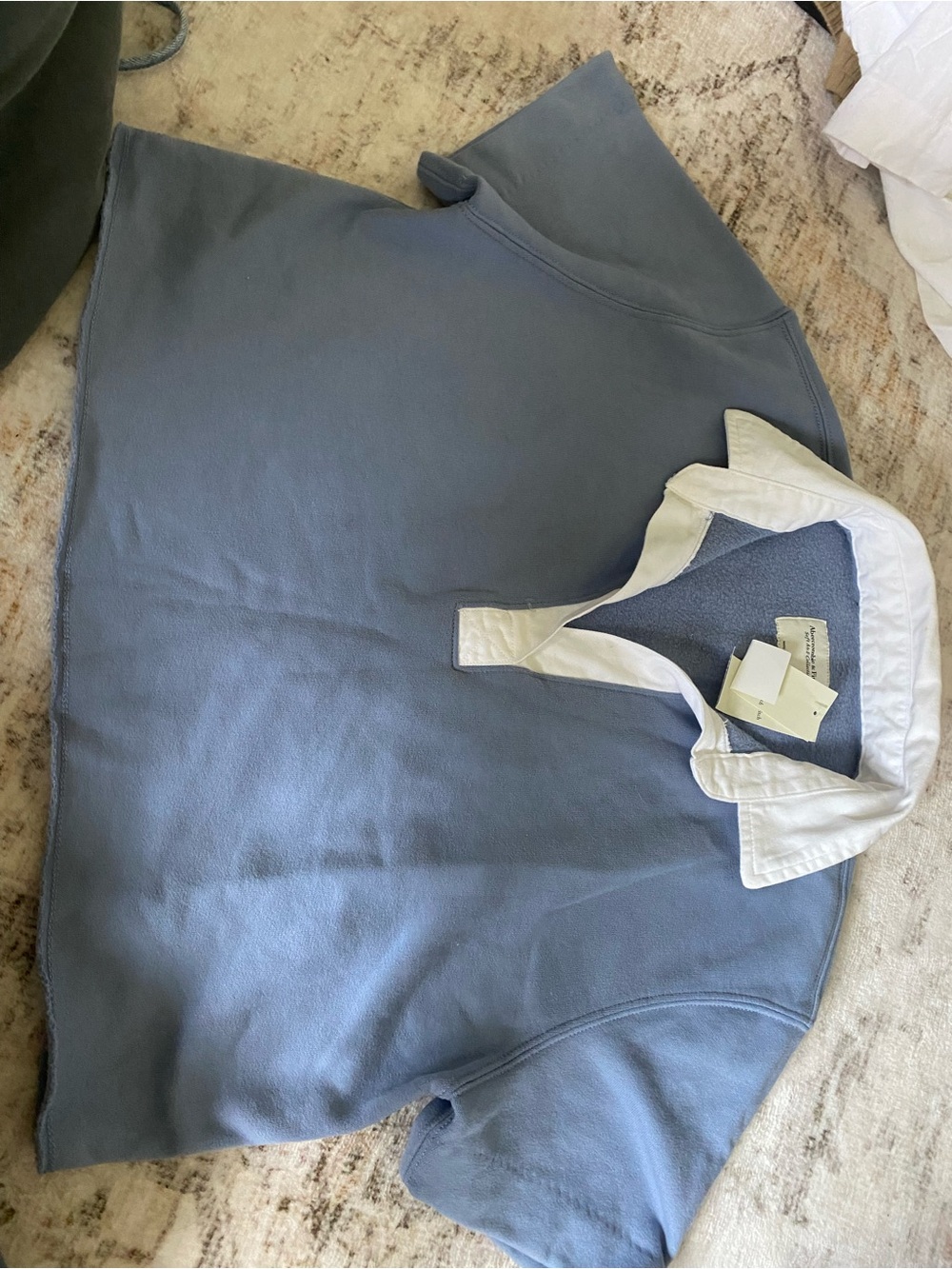 Abercrombie & Fitch Slate Blue V-Neck Short-Sleeve Sweater with White Collar